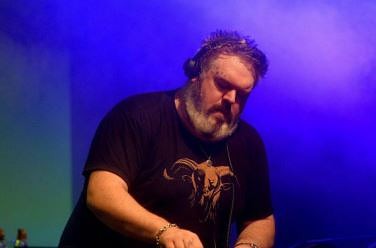   (Dj Hodor)