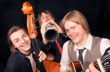  Full Moon Jazz Band