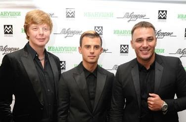 �������� International