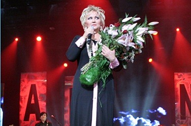   (Anne Veski)