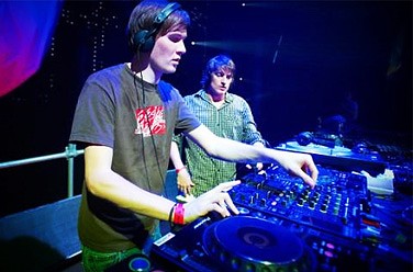 The World of Drum & Bass (  )