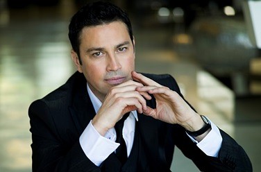   / Mario Frangoulis