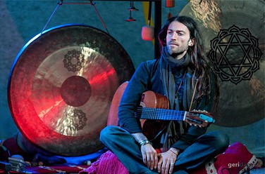 Estas Tonne