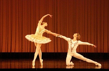   . Star Gala