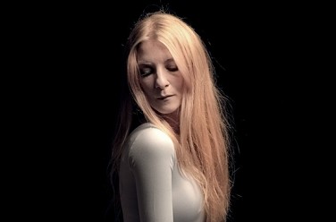 ionnalee /  