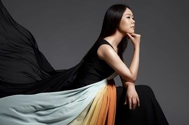    / Yeol Eum Son