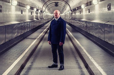 VNV Nation
