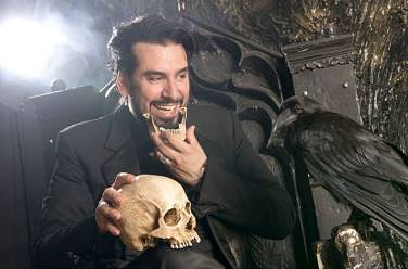 Aurelio Voltaire