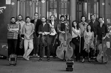  . Orquesta Victoria