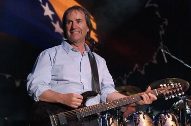 Chris de Burgh (  )