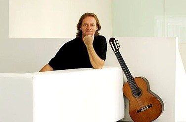 David Russell /  