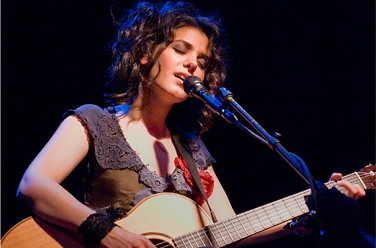Katie Melua ( )