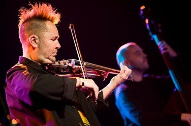      (). Nigel Kennedy 
