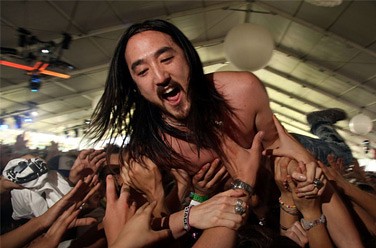 Steve Aoki